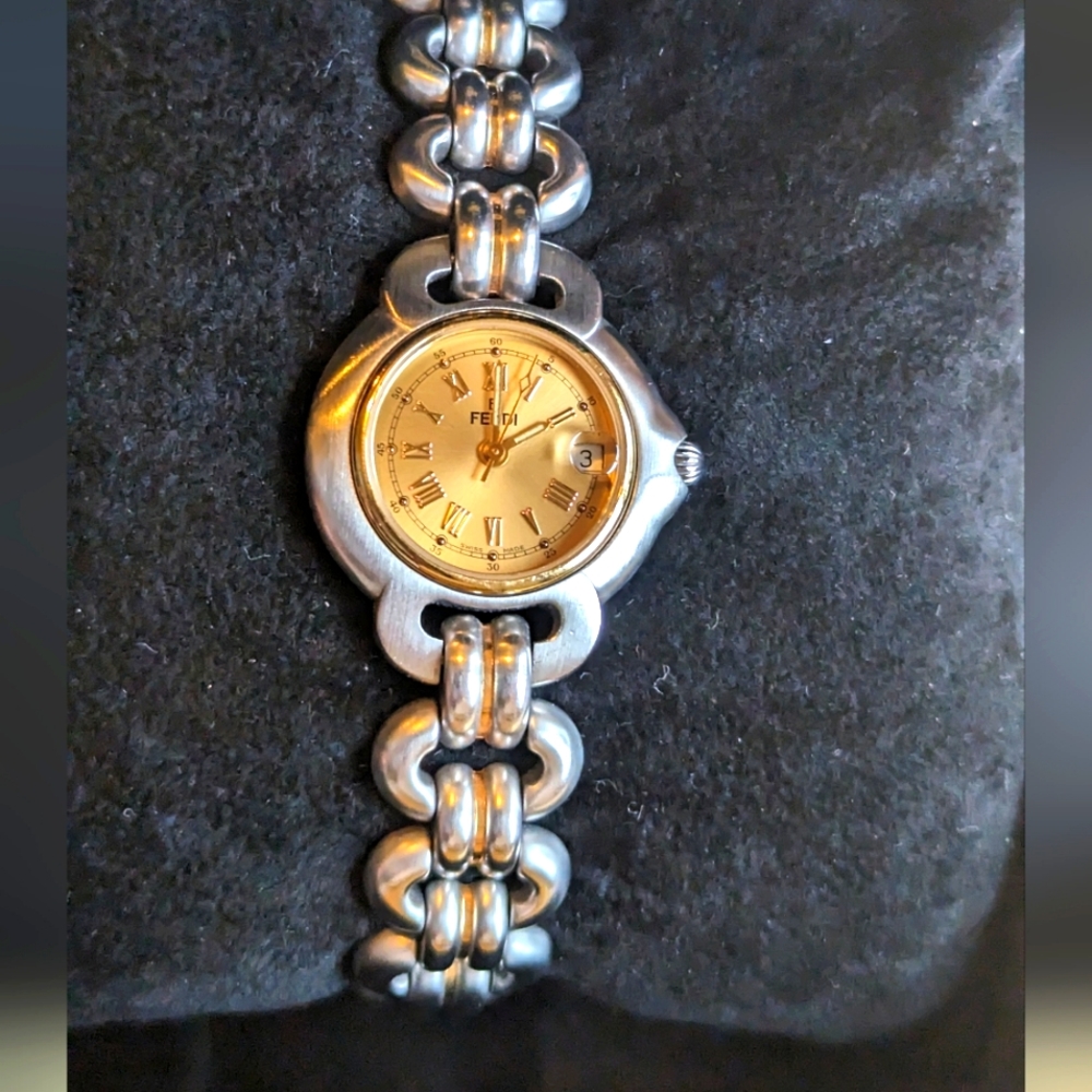 Fendi Vintage Ladies Watch 1800L - Picture 4 of 12